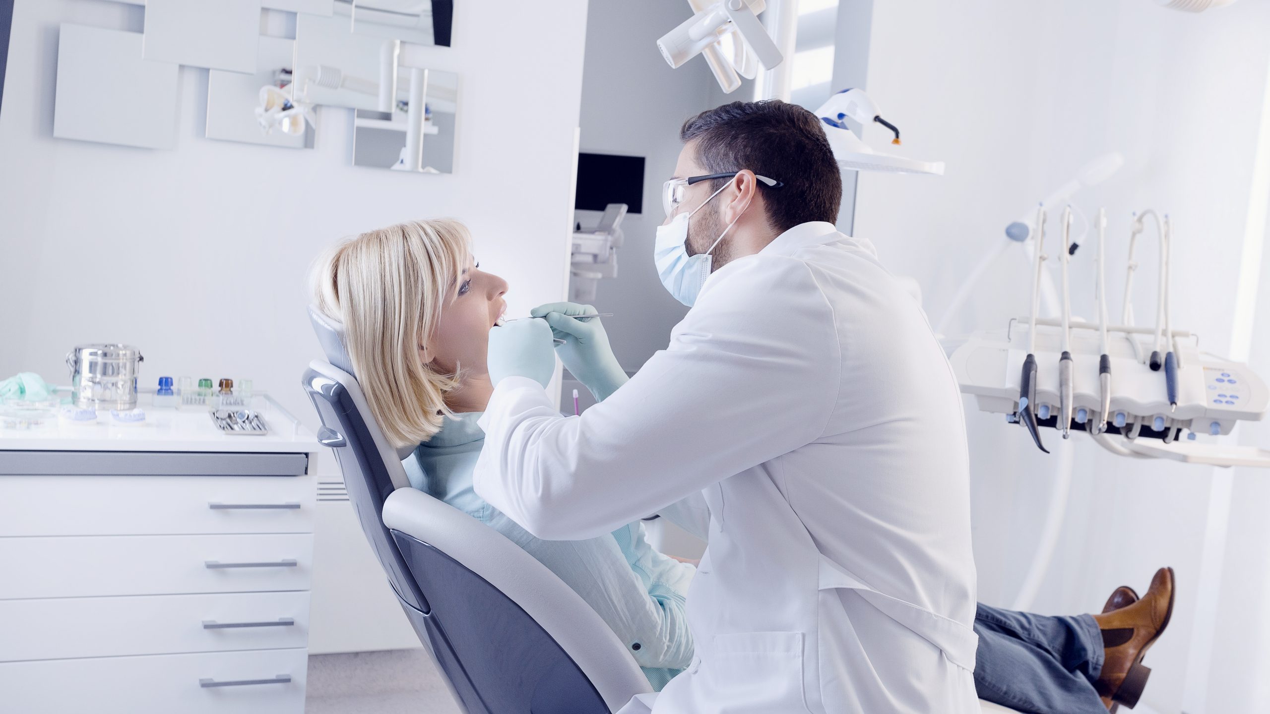 Dentist in De Witt, IA